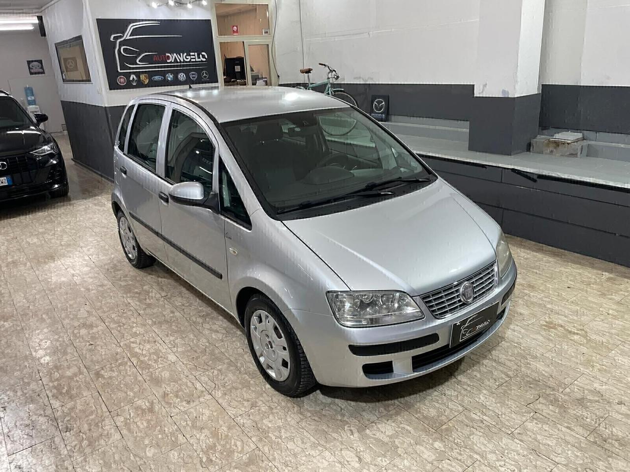 Fiat Idea 1.4 16V S&S Emotion