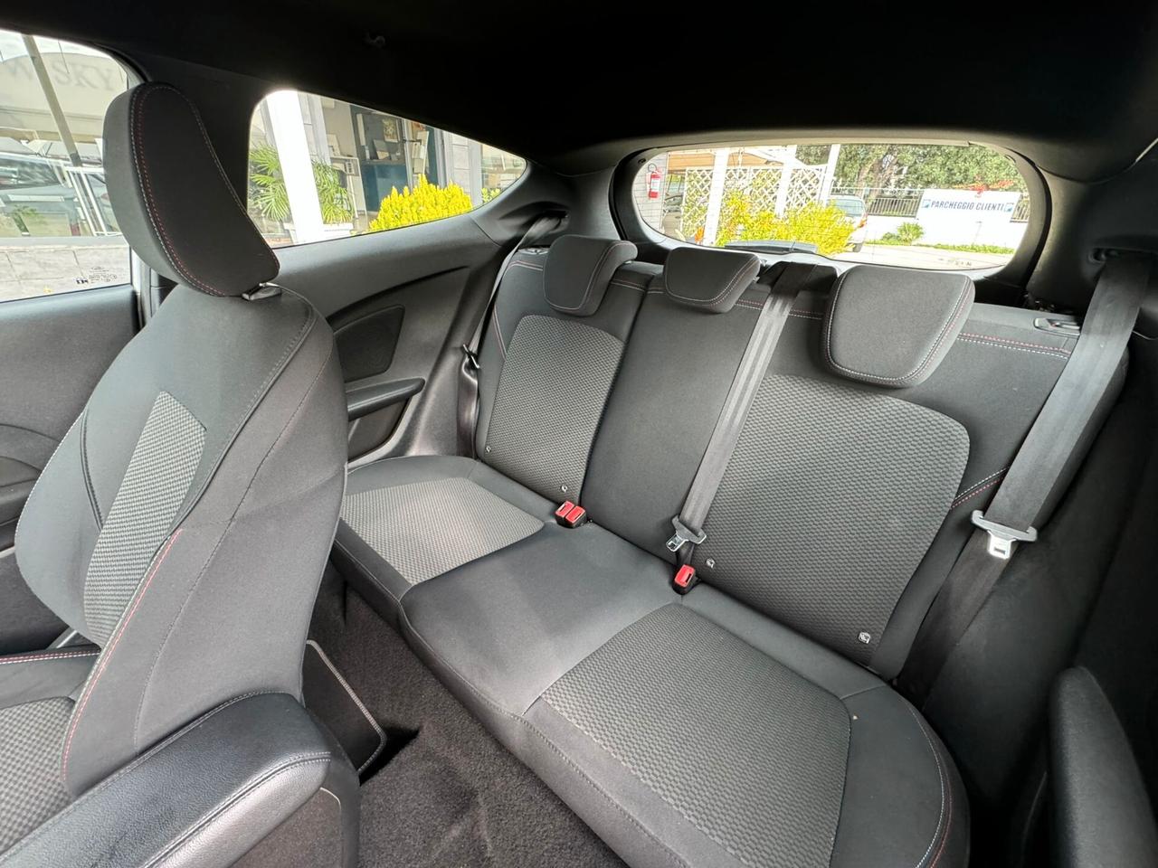 Ford Fiesta 1.5 TDCi ST-Line DISTRIBUZIONE