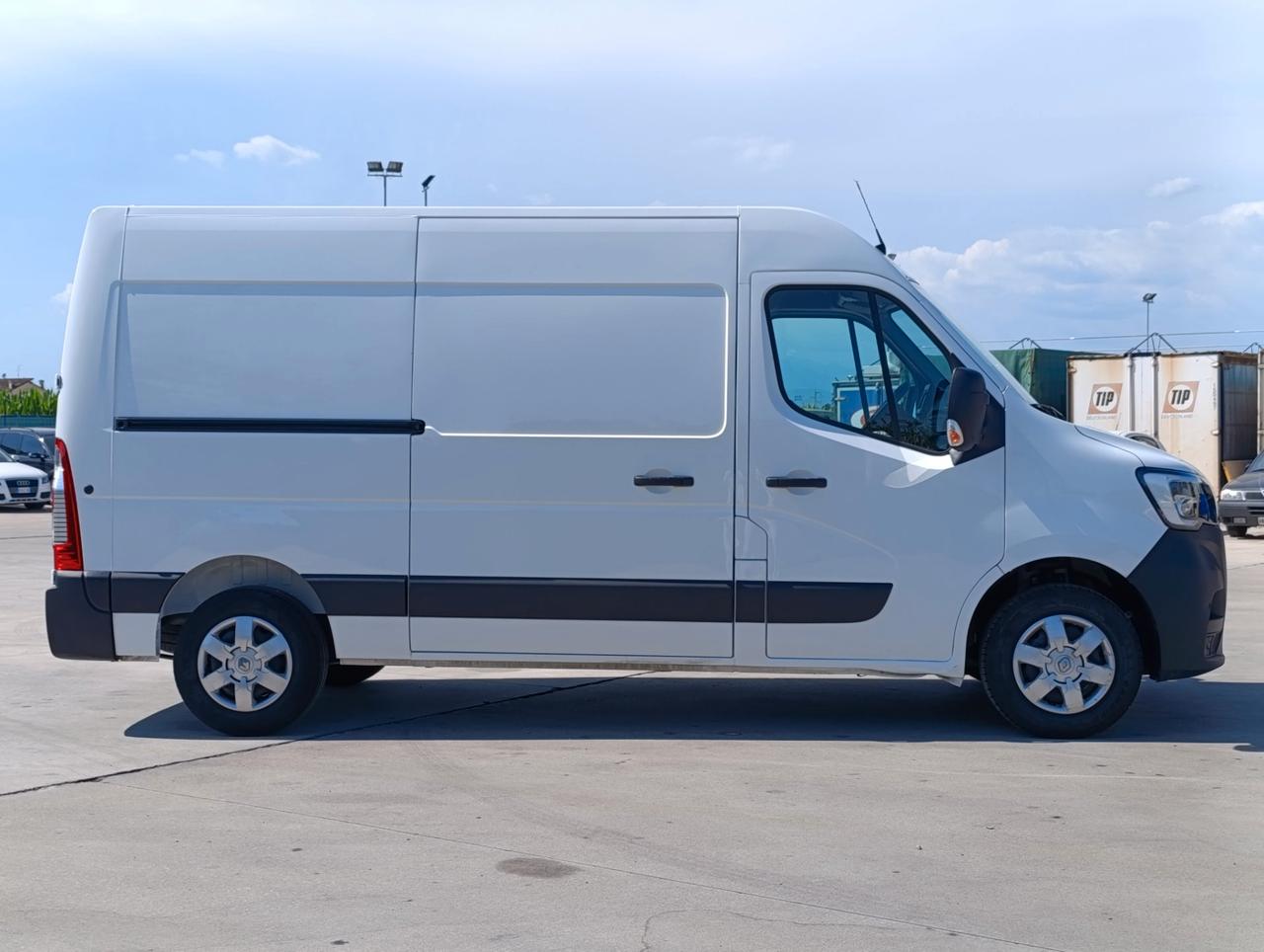 RENAULT Master T33 2.3 dci 135cv L2H2 Ice