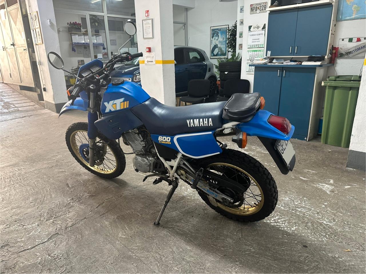YAMAHA XT600