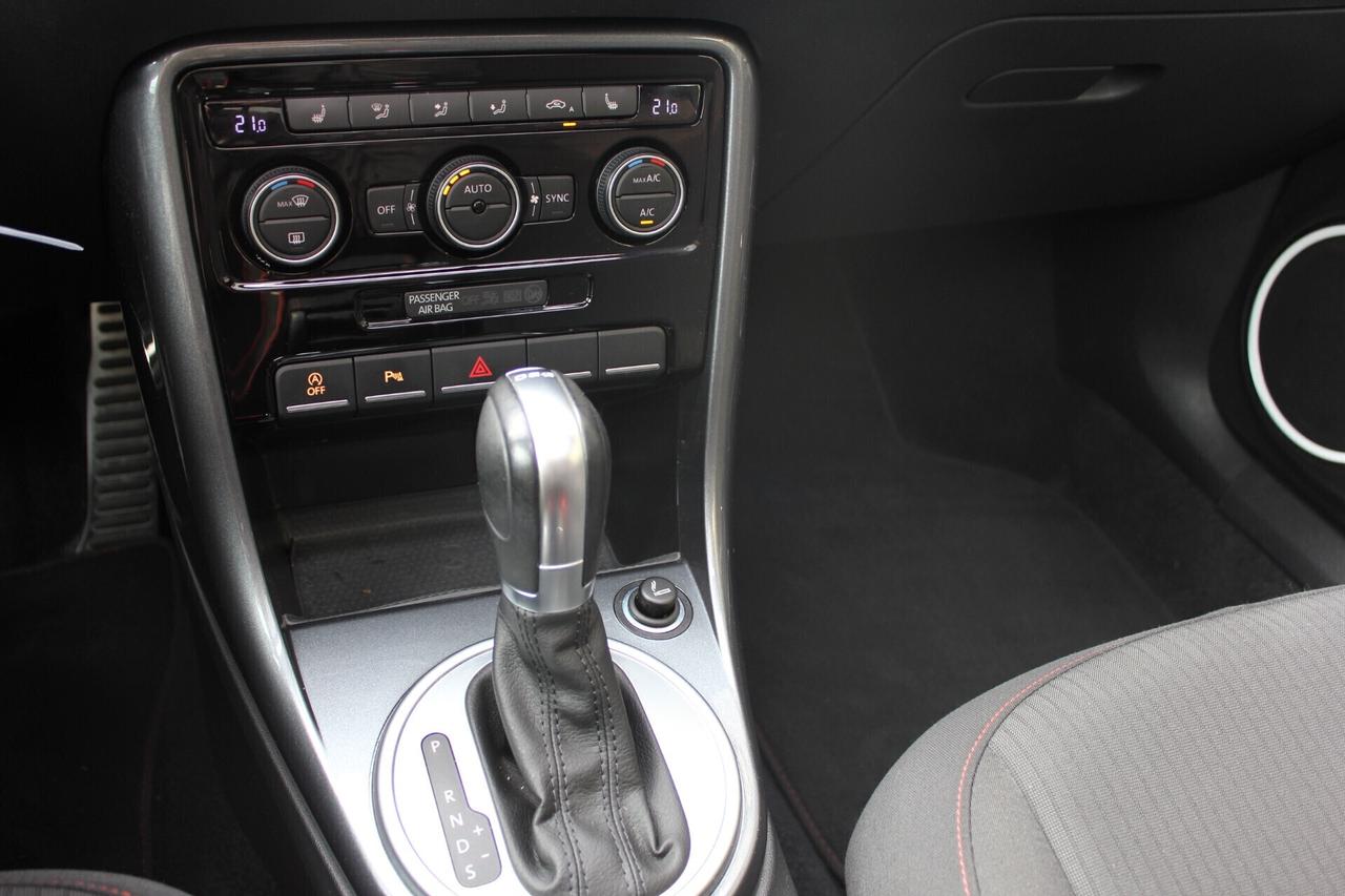 Volkswagen Maggiolino 1.2 TSI Design DSG TETTO PANORAMICO SEDILI RISCALDATI