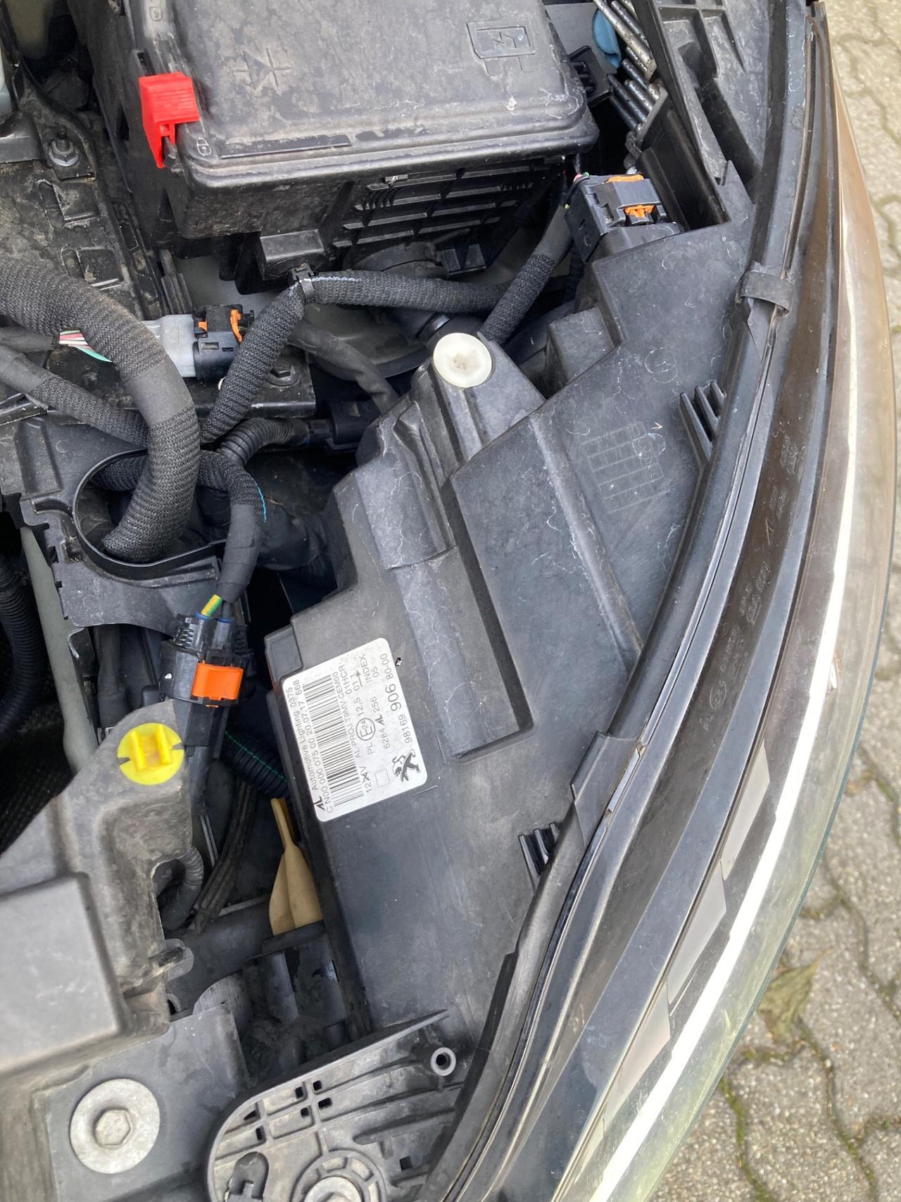 Peugeot 308 BlueHDi 120 S&S SW Business