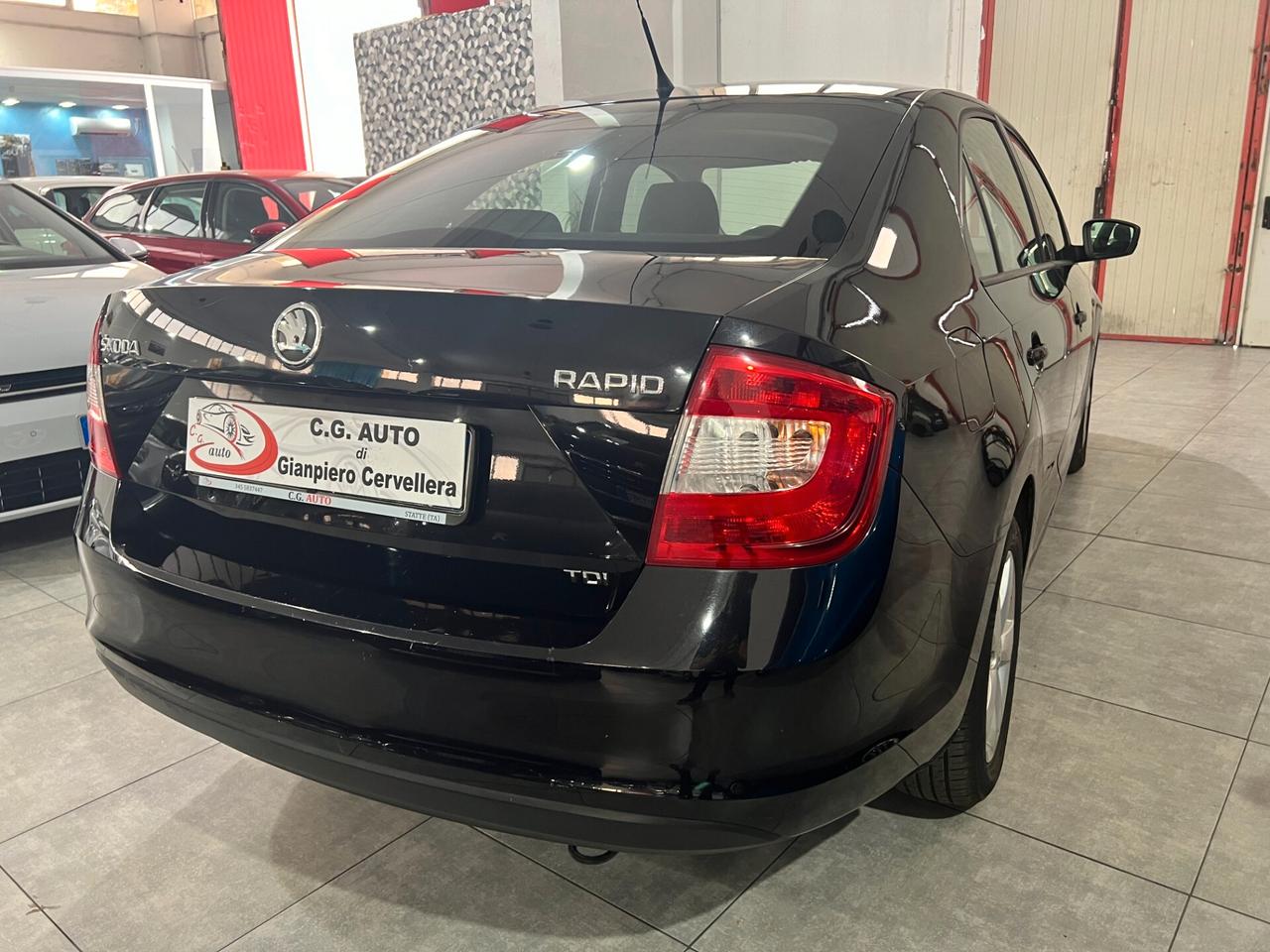 Skoda Rapid 1.6 Tdi Elegance 105 cv 2013