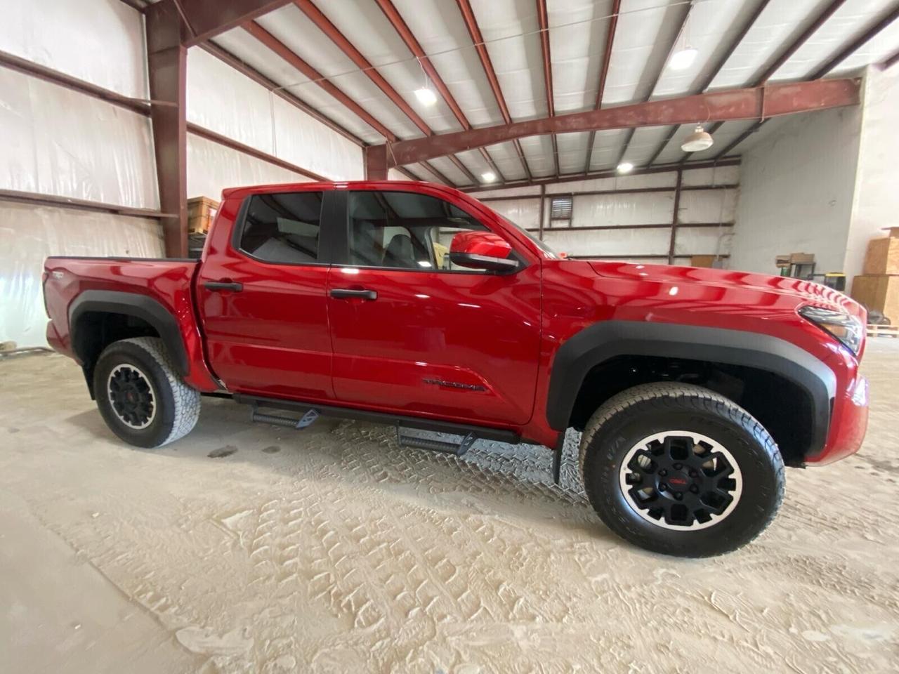 Toyota Tacoma TRD OFF-ROAD 4x4 2025