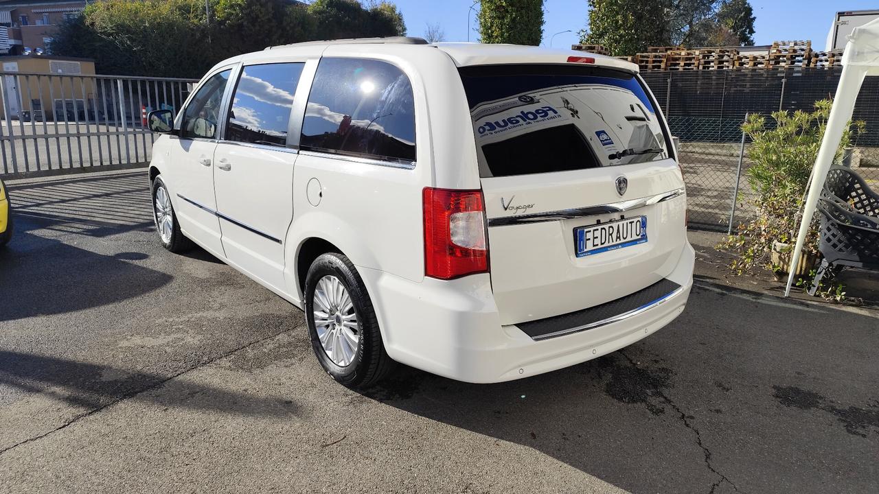 Lancia Voyager 2.8 Turbodiesel Platinum 178 CV