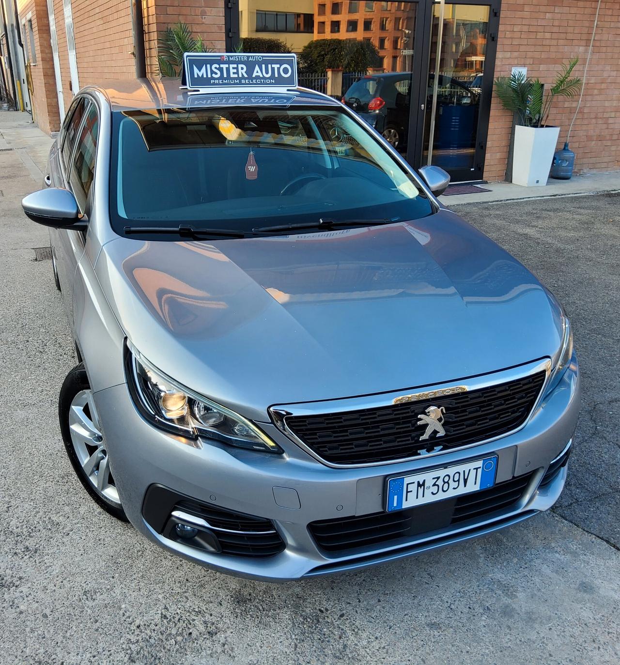 Peugeot 308 BlueHDi 120 S&S EAT6 SW Allure