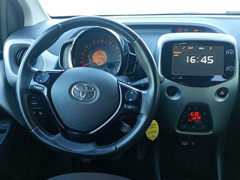 Toyota Aygo 5 Porte 1.0 VVT-i x-play my15