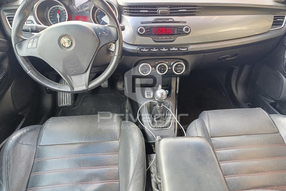 ALFA ROMEO Giulietta 1.6 JTDm-2 105 CV Distinctive