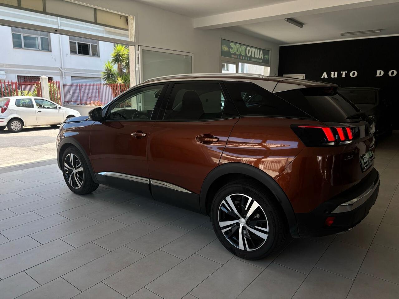 Peugeot 3008 BlueHDi 120 S&S EAT6 Business
