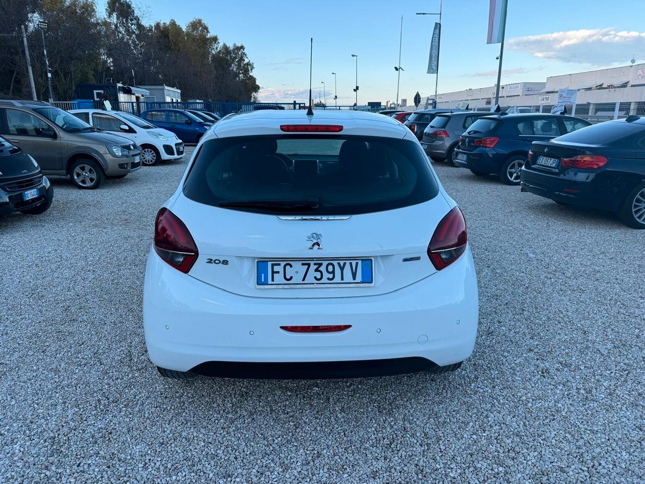 Peugeot 208 PureTech 82 5p. GPL Allure