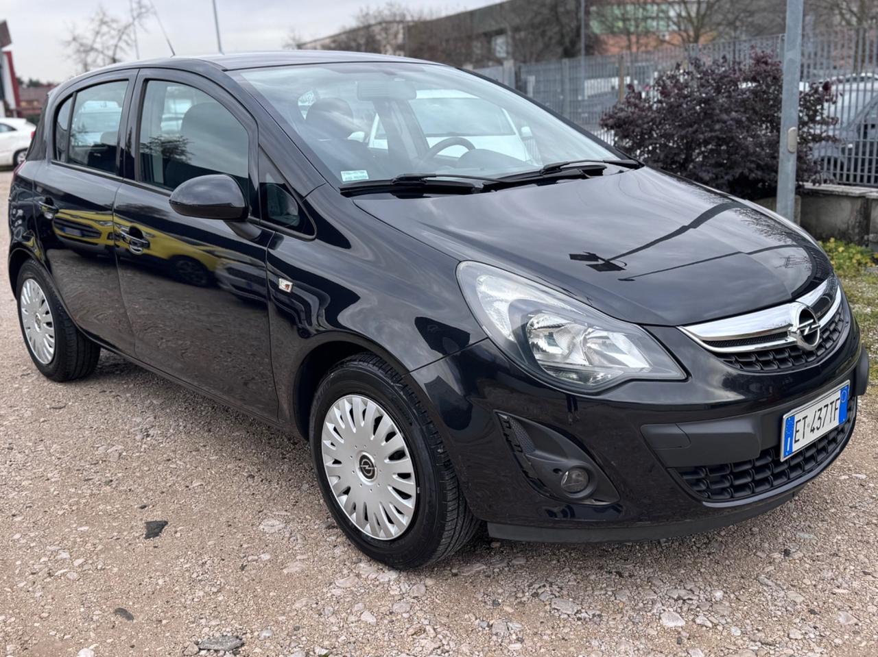 Opel Corsa 1.2 Benzina 85cv - 2013 71.000km 2013