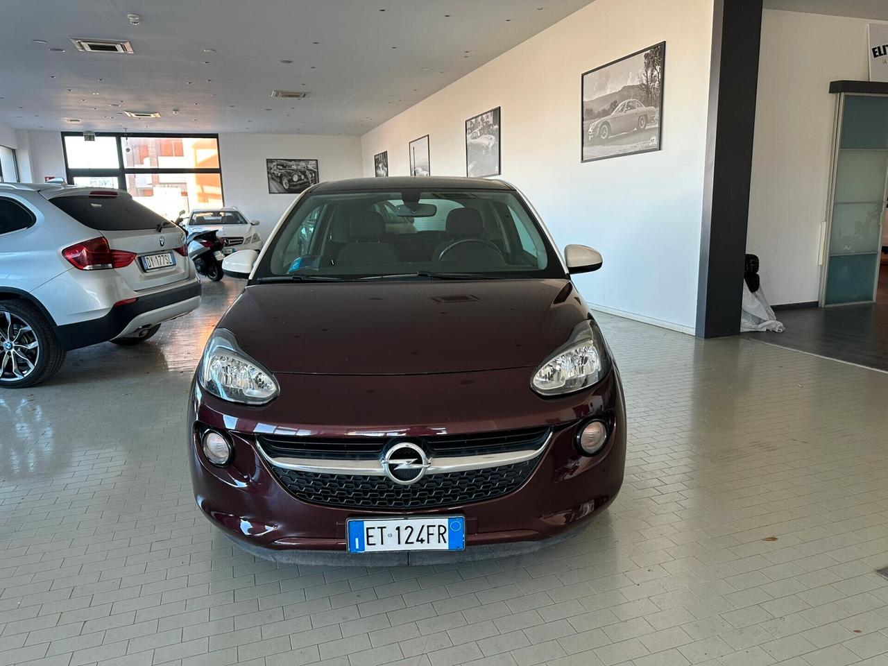 Opel Adam 1.2 70 CV White/Black Link