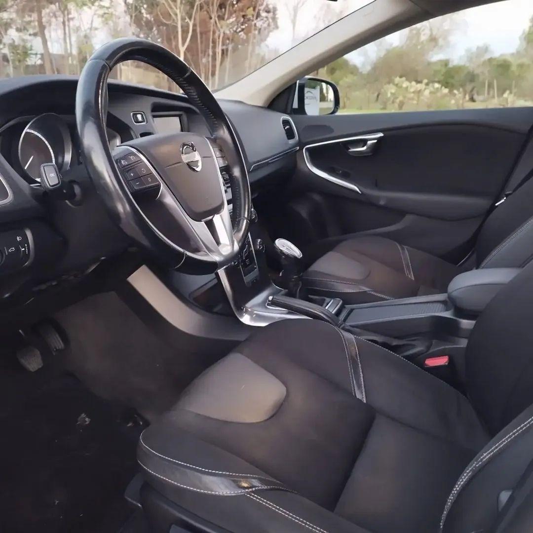 Volvo V40 D2 1.6 Summum