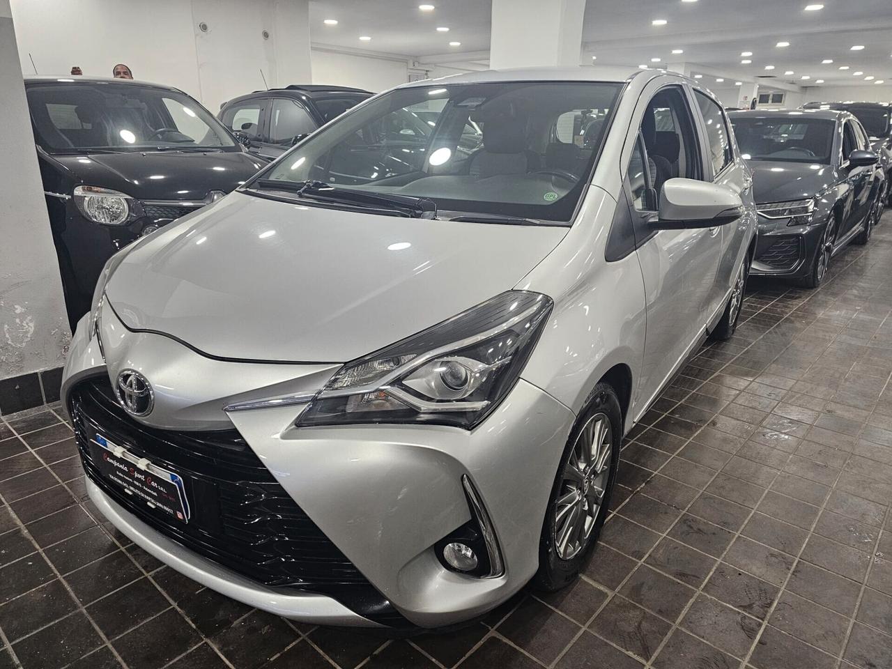NUOVA TOYOTA YARIS 1.5 BENZ/GPL 110CV LOUNGE 2WD - IMPIANTO GPL BRC SCADENZA 2033