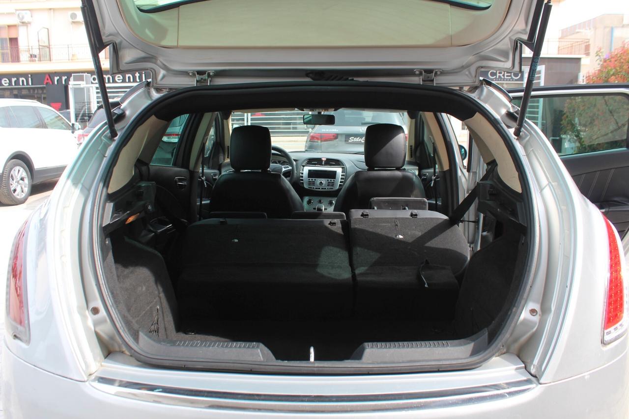 Lancia Delta 2.0 MJT DPF Argento