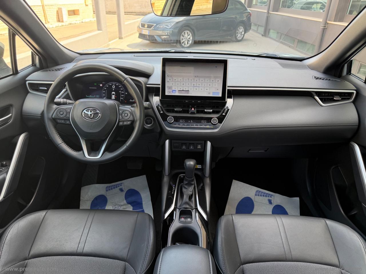 TOYOTA Corolla Cross 2.0H 197 CV E-CVT Lounge