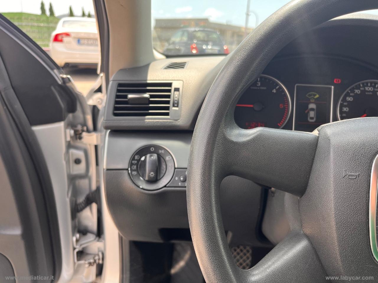 AUDI A4 2.0 16V TDI Avant Sport