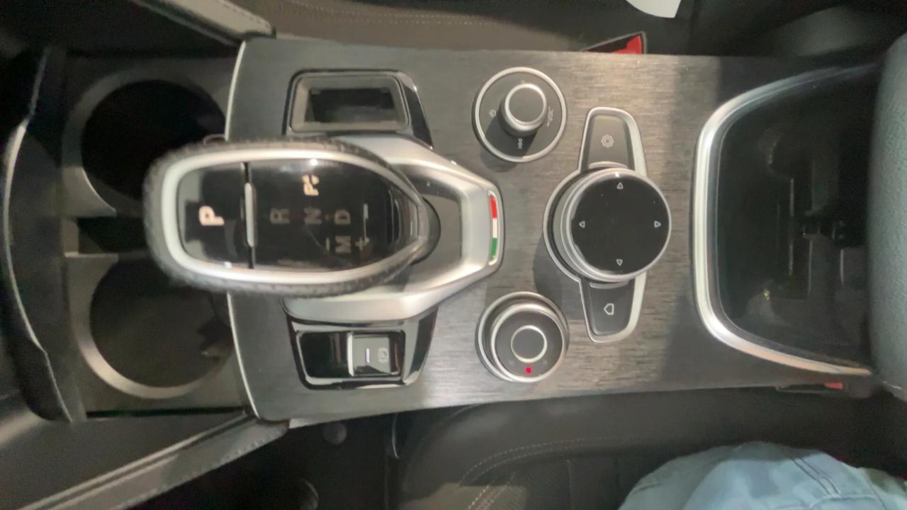 Alfa Romeo Stelvio 2.2 Turbodiesel 190 CV AT8 RWD Business
