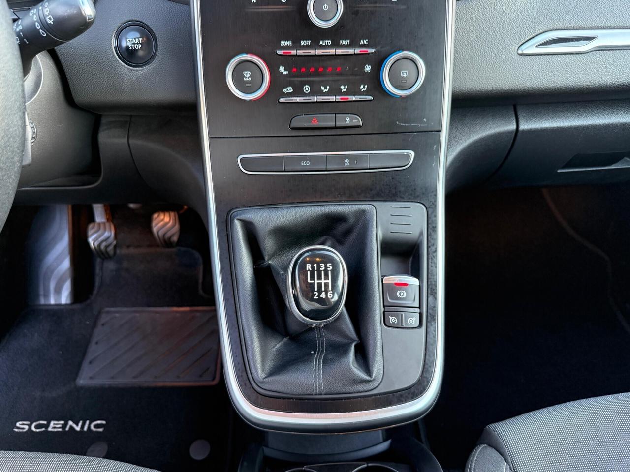 Renault Scenic Blue dCi 150 CV Business