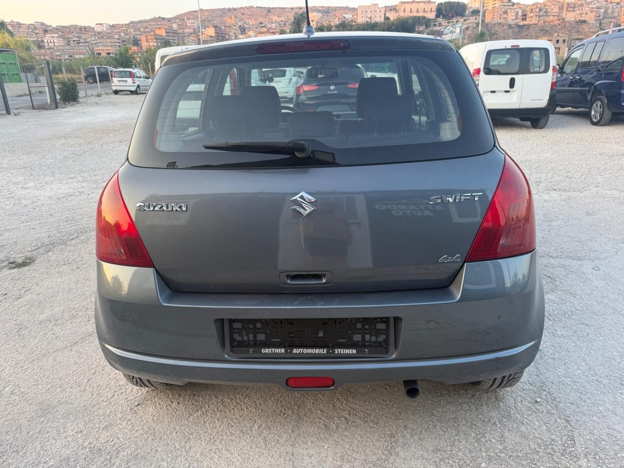 Suzuki Swift 1.3 4x4 5p. GL