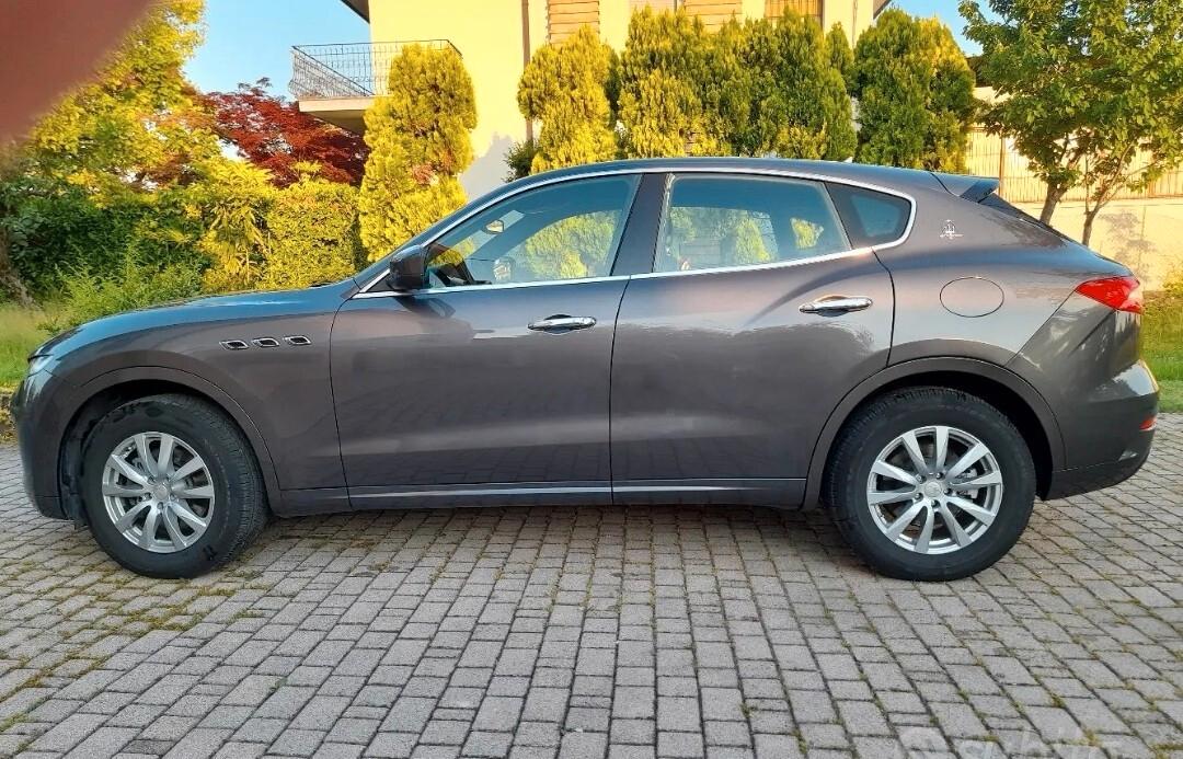 Maserati Levante 3.0 Diesel - Pochi Km