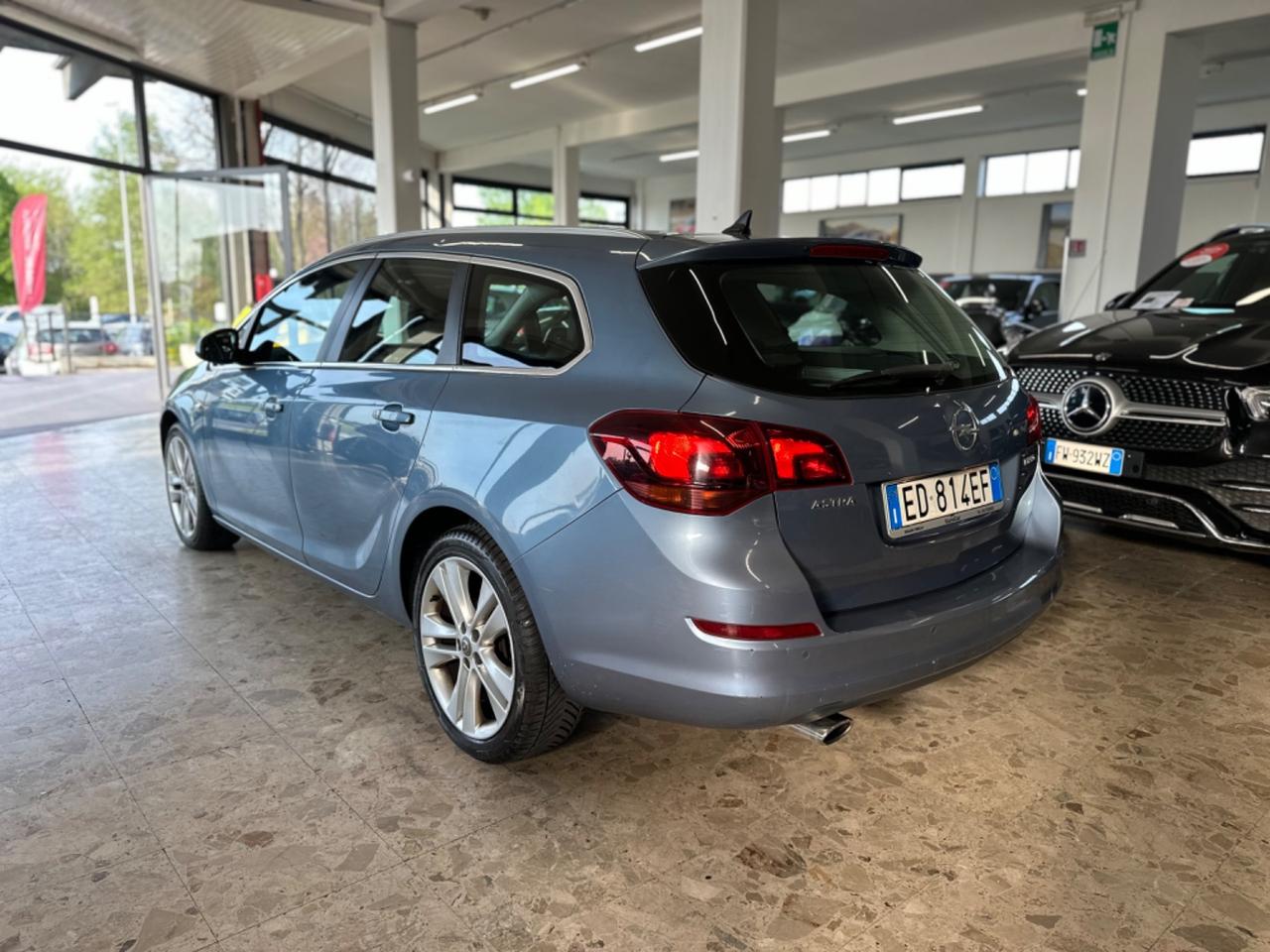 Opel Astra 1.4 Turbo 140CV SW Cosmo 11/2010