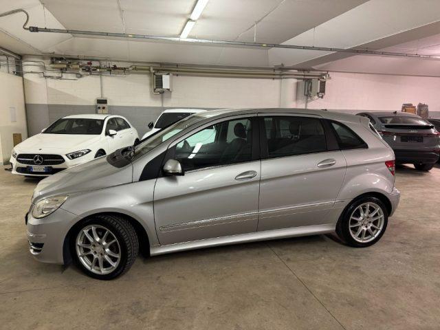 MERCEDES-BENZ B 180 CDI Premium
