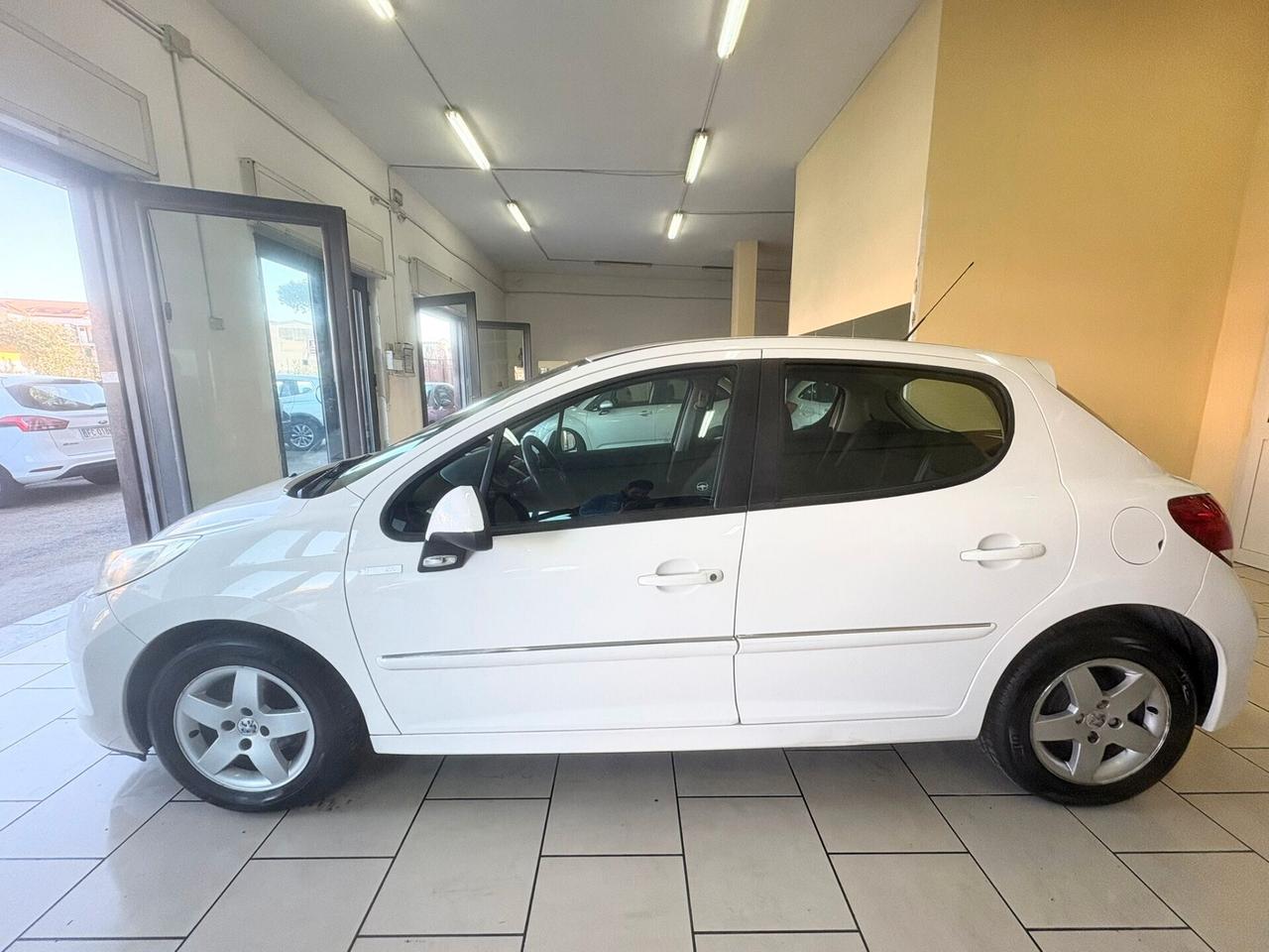 Peugeot 207 1.4 HDi 70 cavalli 5 porte EURO5