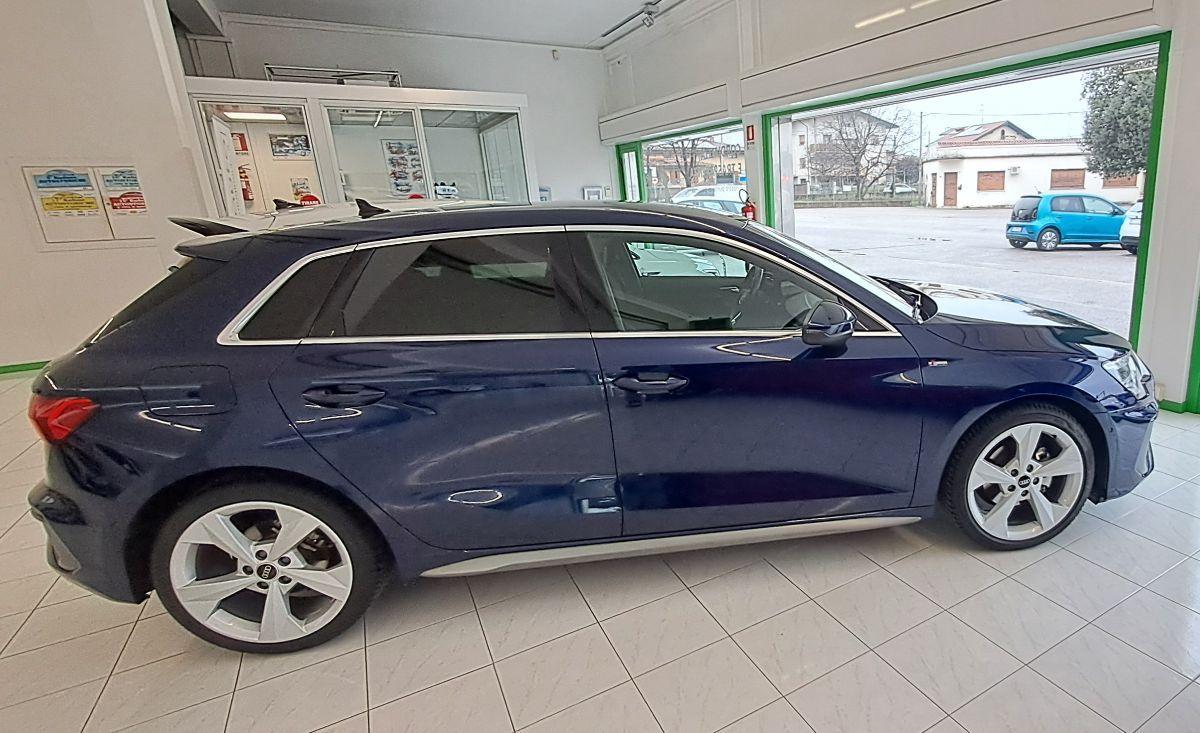 AUDI A3 Sportback 2.0 TDI 30 TDI S line Edition S tronic