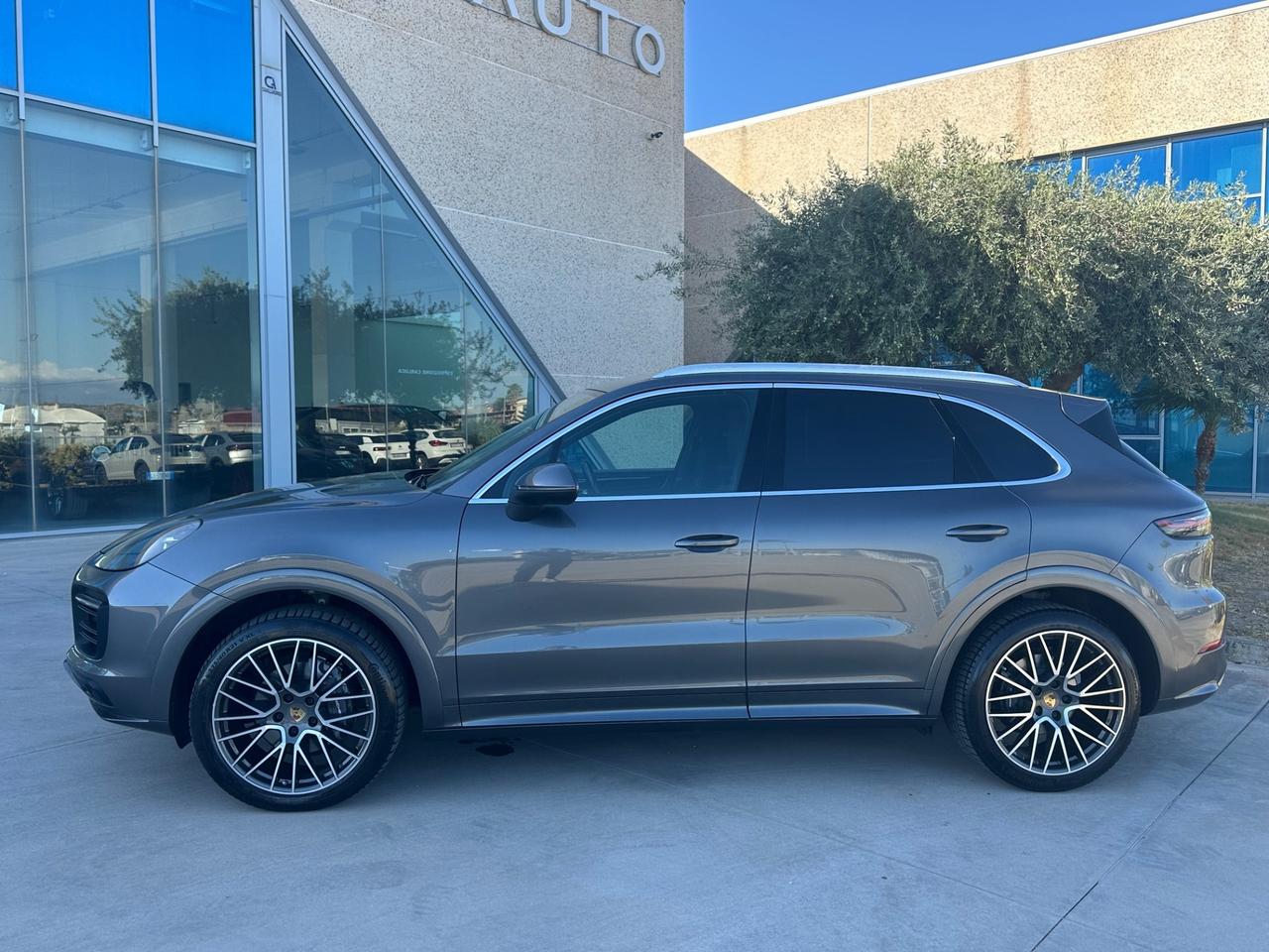 Porsche Cayenne 3.0 Anticipo €15.000 pagamento personalizzato
