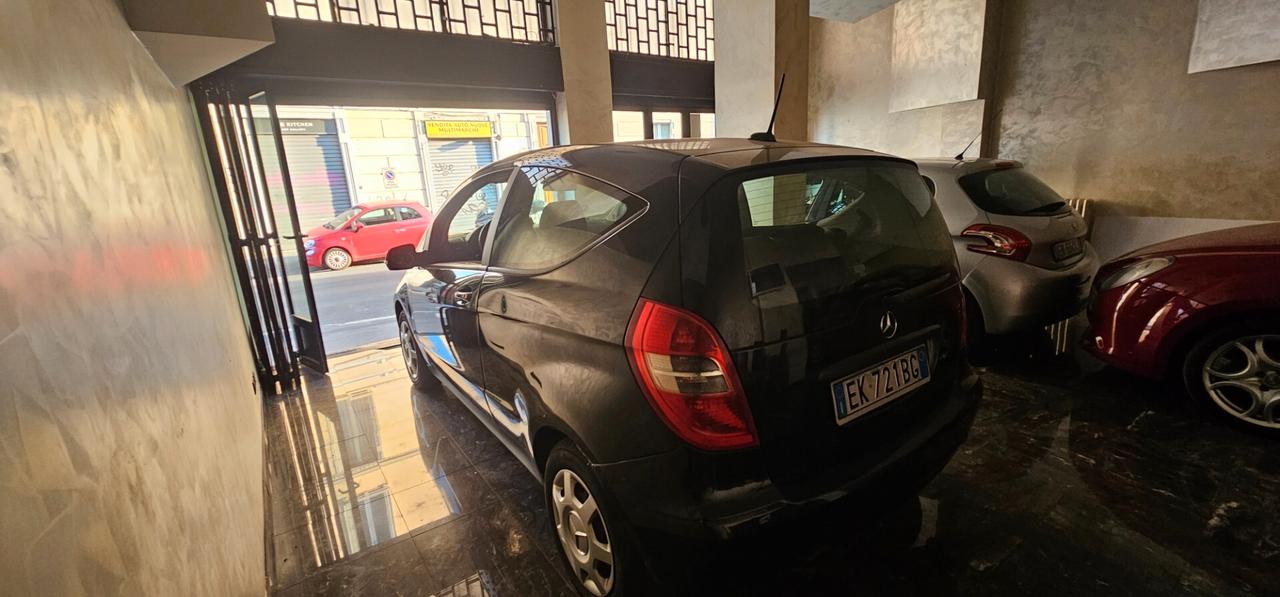 Mercedes-benz A 160 BlueEFFICIENCY Coupé Elegance