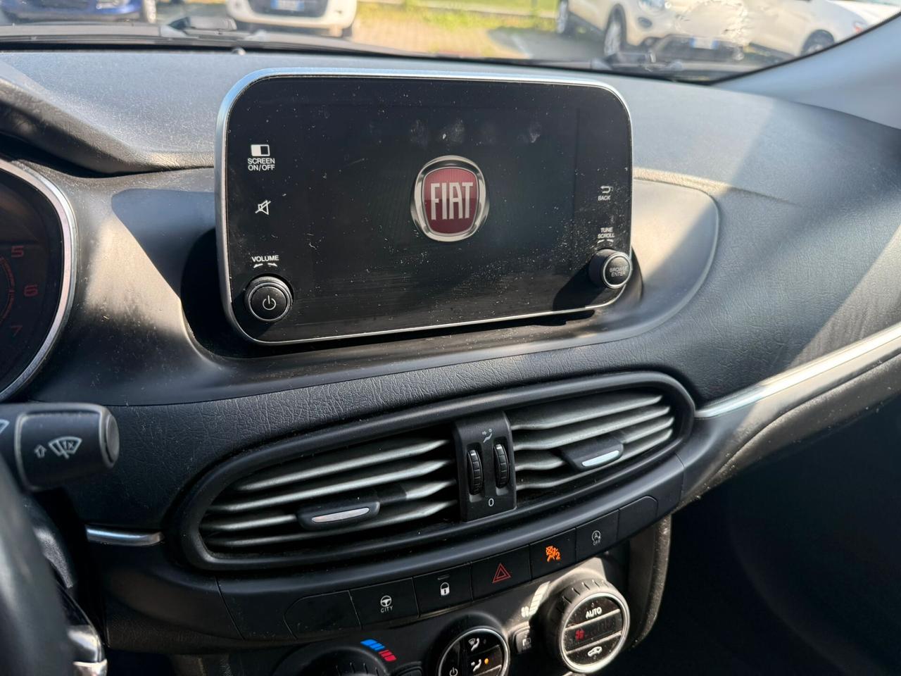 Fiat Tipo 1.6 Mjt S&S SW Lounge