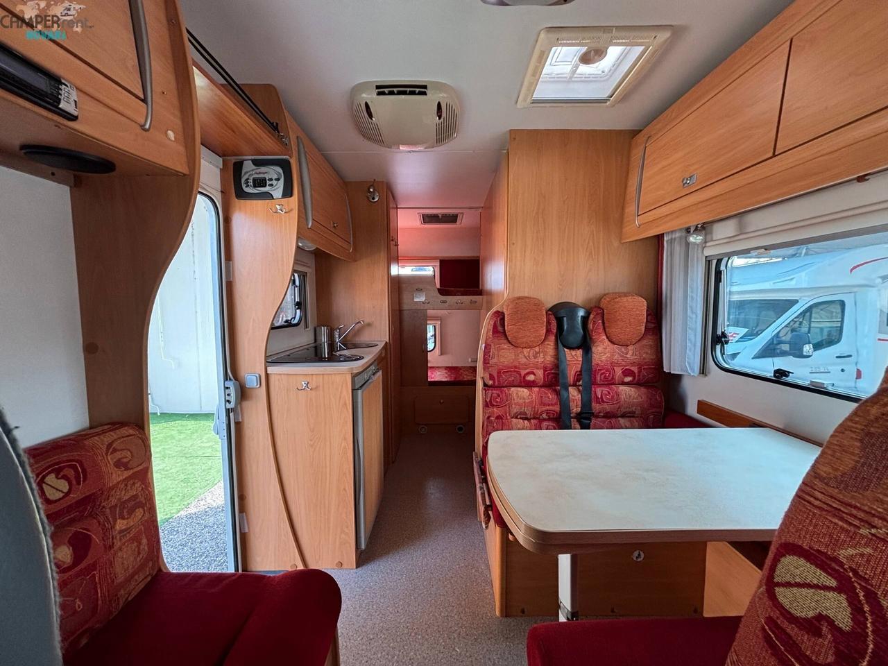 CHALLENGER GENESIS 43 - mansardato con letti a castello in coda