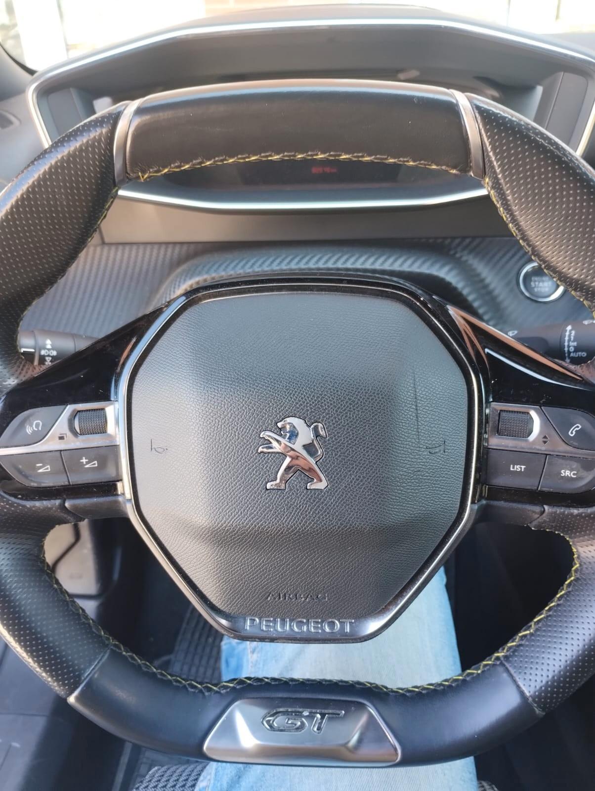 Peugeot 2008 BlueHDi 110 S&S GT