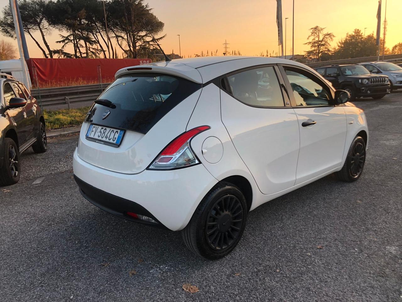 Lancia Ypsilon 1.2 69 CV 5 porte GPL Ecochic Elefantino Blu PROMO FINANZIAMENTO