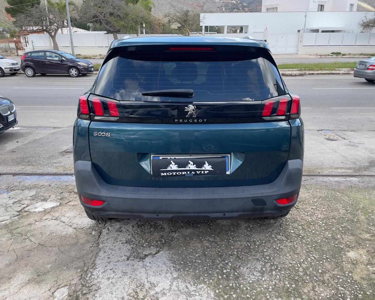 Peugeot 5008 BlueHDi 130 S&S Allure