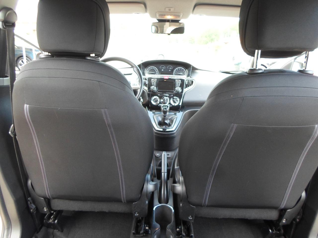Lancia Ypsilon 1.2 69 CV 5 porte Platinum (GPL)