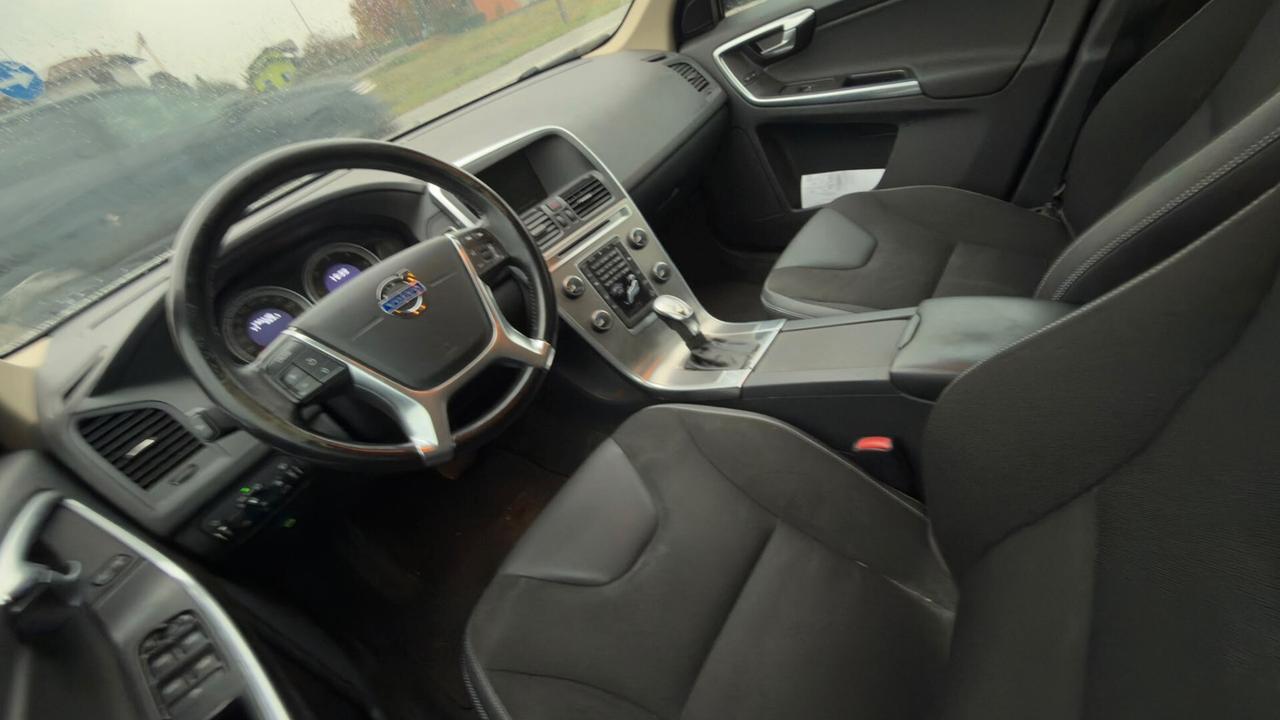 Volvo V60 D4 AWD Geartronic Summum
