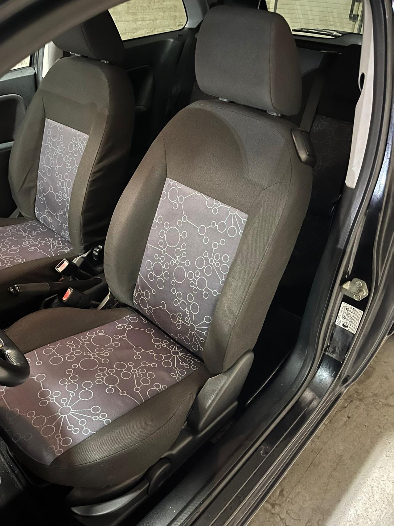 Ford Fiesta 1.4 TDCi 3p. Ghia 111000 km