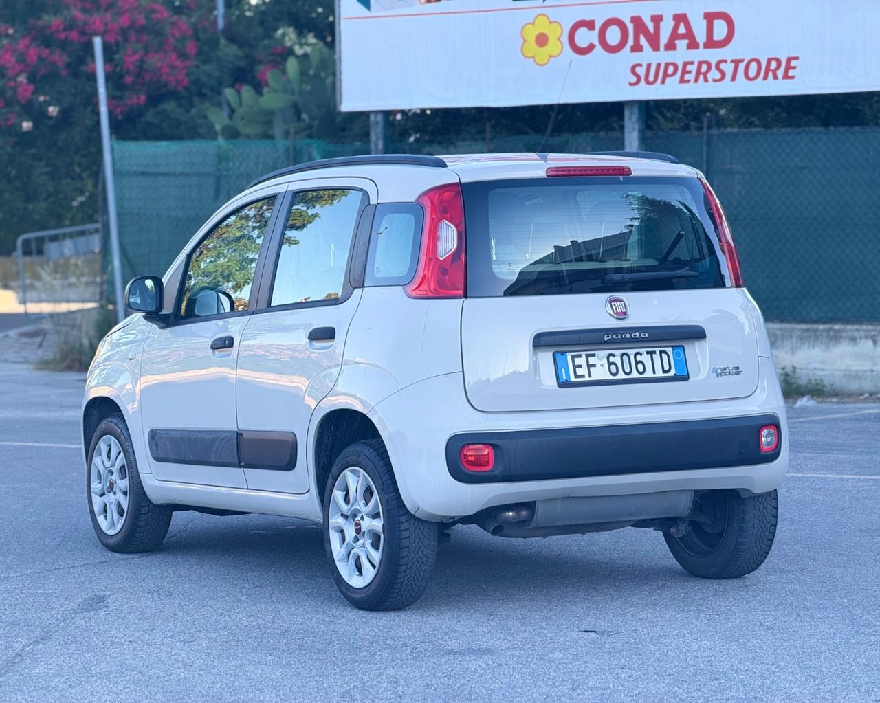 Fiat Panda 0.9 TwinAir Turbo Natural Power Lounge