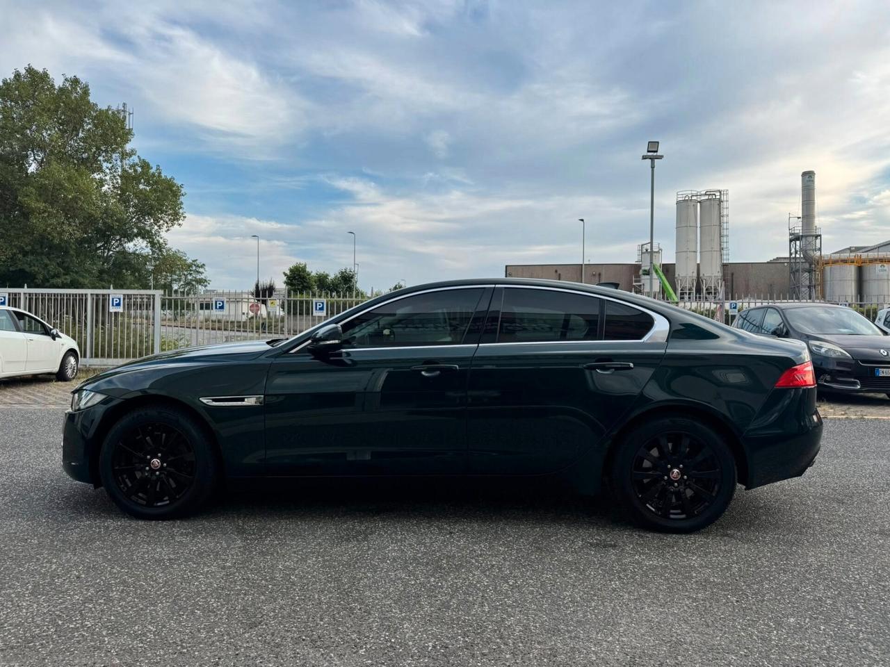 Jaguar XE 2.0 D 180 CV aut. Portfolio