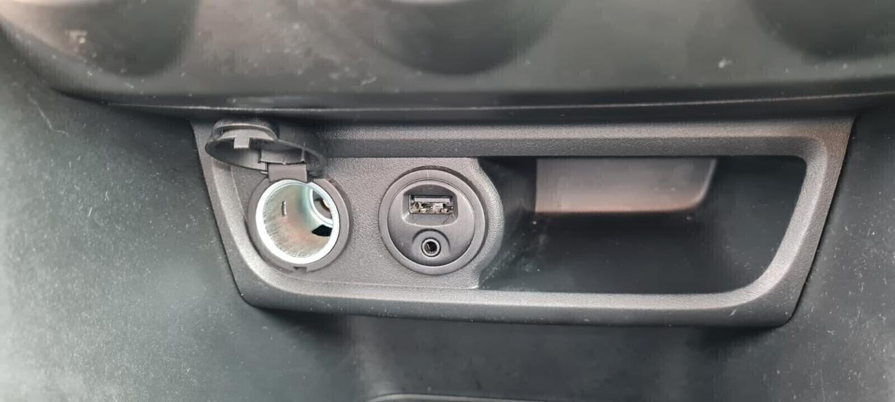 Peugeot 2008 BlueHDi 100 S&S Black Matt - 12/2018