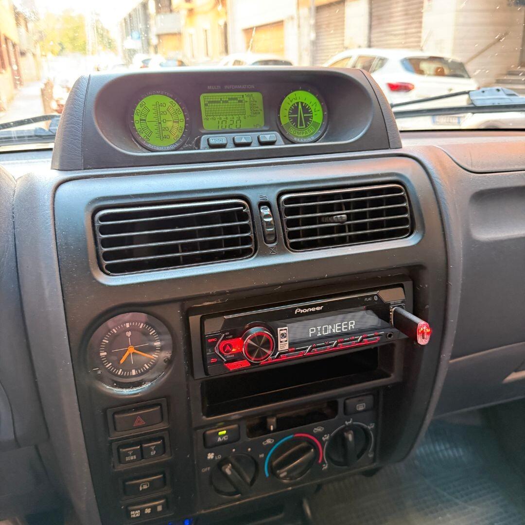 Toyota Land Cruiser 3.0 TD 3p KZJ90 STD