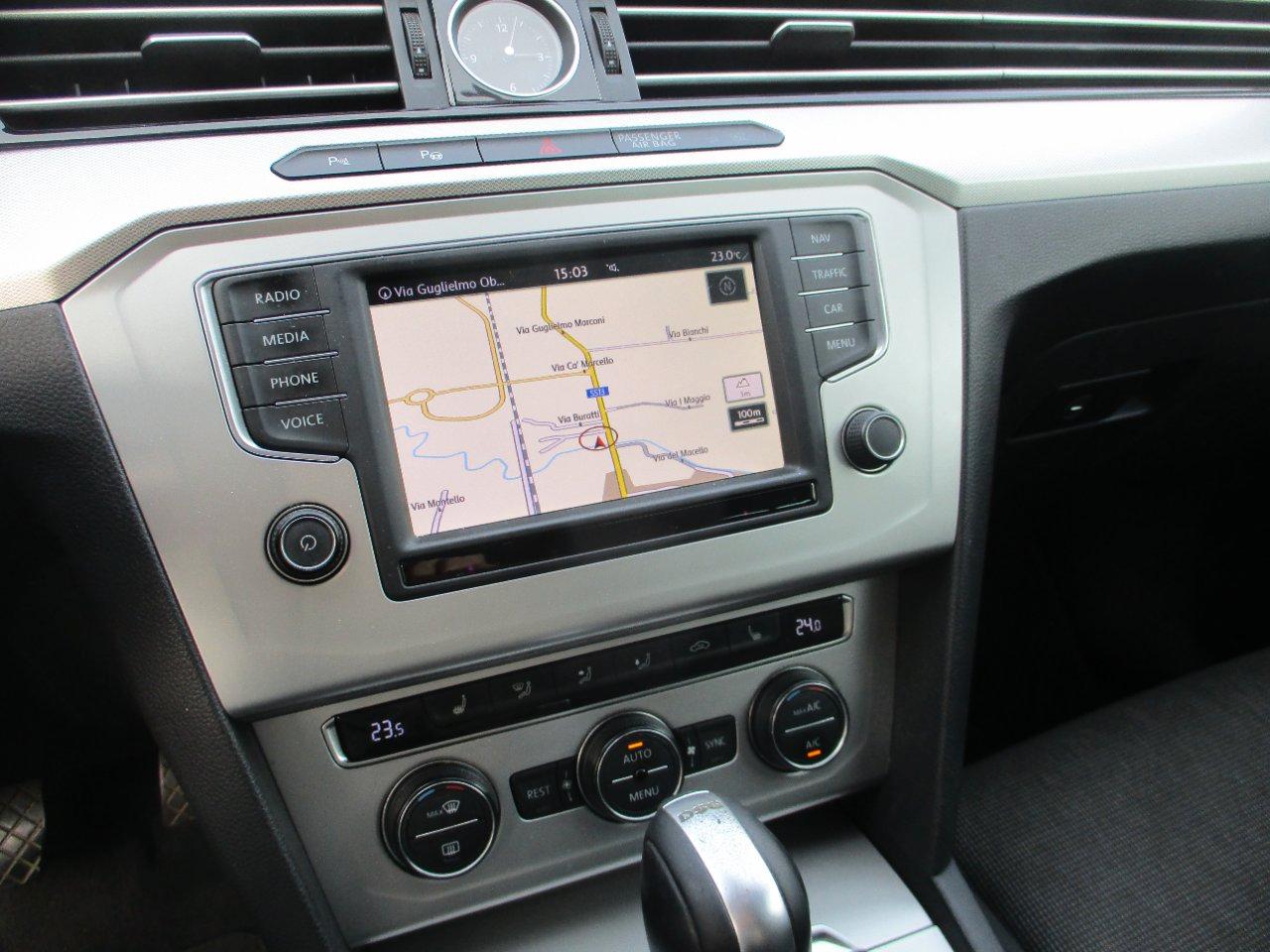 Volkswagen Passat Variant 2.0 tdi Business 150cv dsg NAVI/ACC/SediliRisc