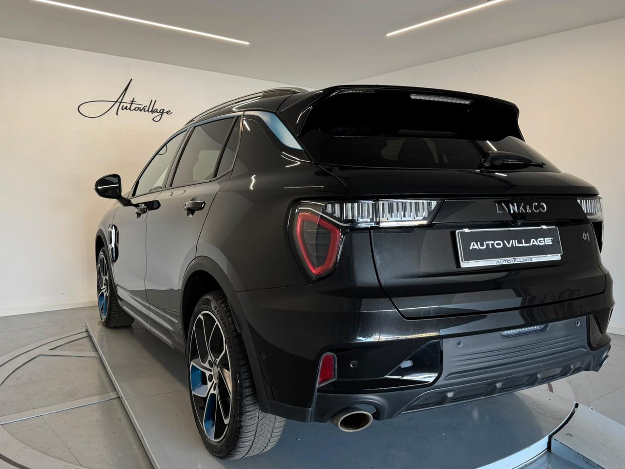 Lynk&co 01 PHEV