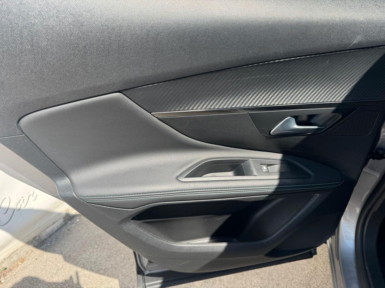 Peugeot 3008 1.5 BlueHDi 130cv S&S EAT8 Allure Navi Camera Autom.