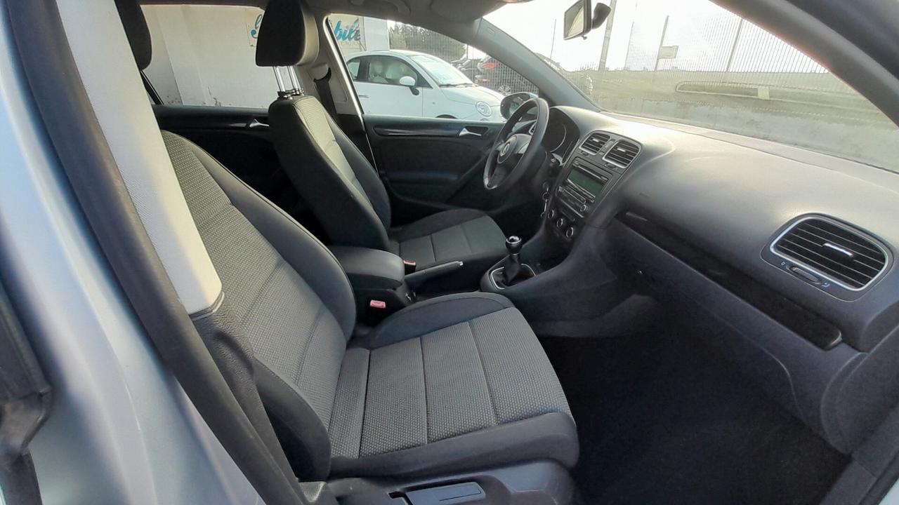 Volkswagen Golf 1.6 TDI DPF 5p. Highline