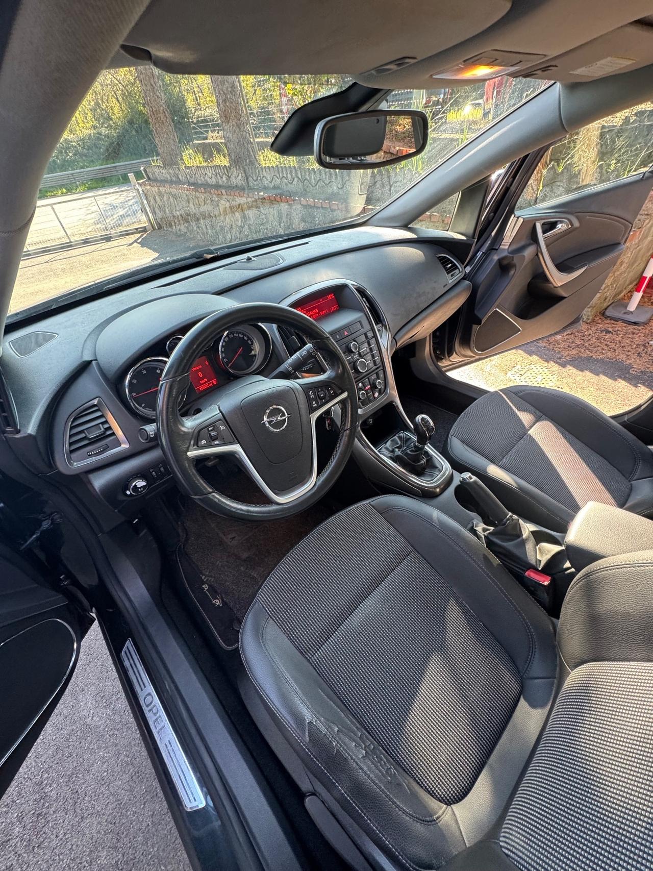 Opel Astra 1.7 CDTI 110CV Sports Tourer Cosmo