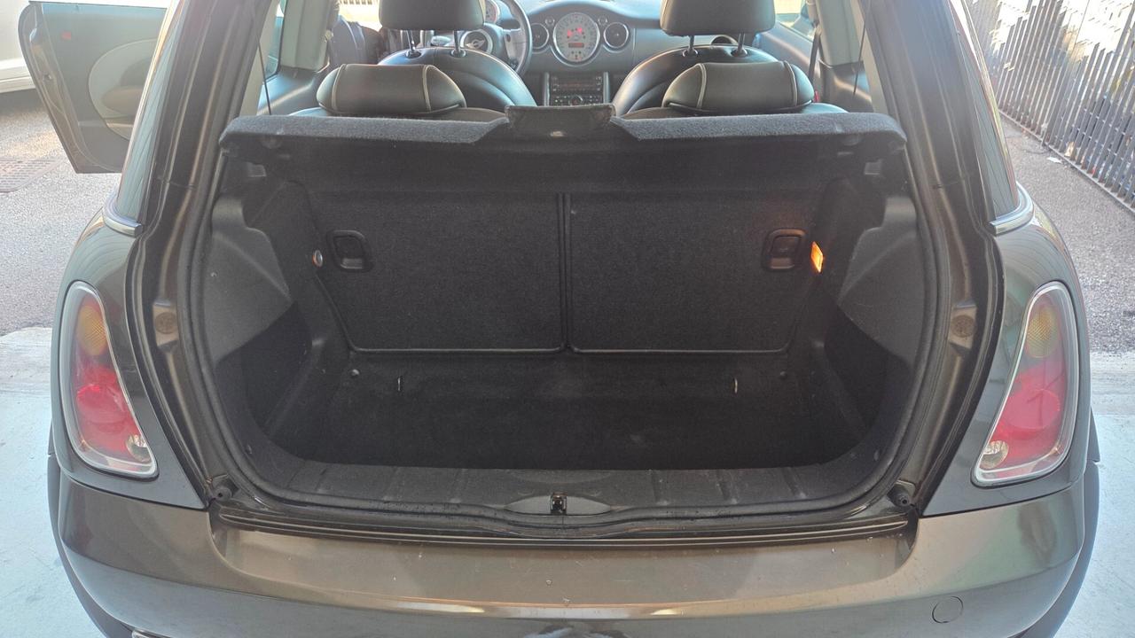 Mini 1.6 16V One de luxe