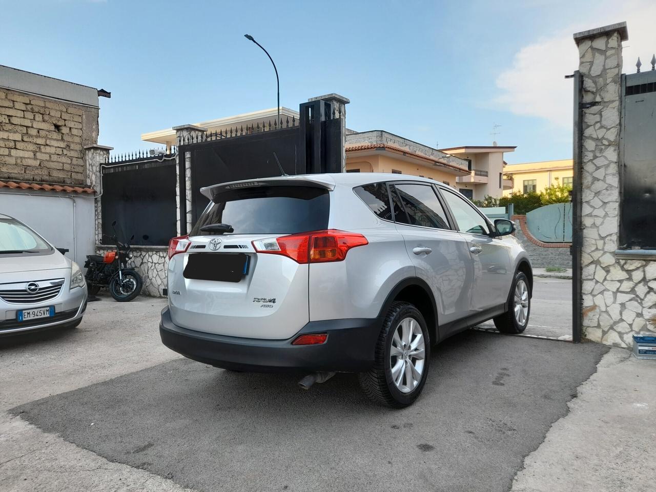 Toyota RAV 4 RAV4 2.2 D-4D 150 CV Lounge